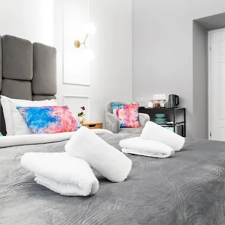 Househost Apartment: Sw.gertrudy 10/0.2 아파트 크라쿠프